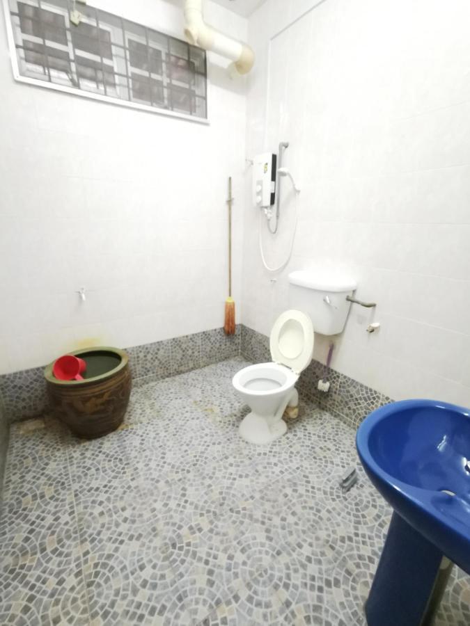 Jen Pd Homestay - Unique, Antique House No Wifi Port Dickson Exterior foto