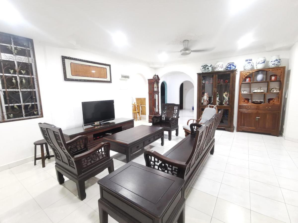 Jen Pd Homestay - Unique, Antique House No Wifi Port Dickson Exterior foto