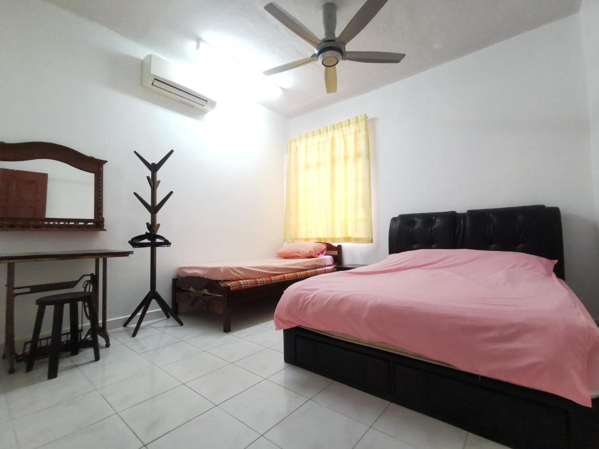 Jen Pd Homestay - Unique, Antique House No Wifi Port Dickson Exterior foto